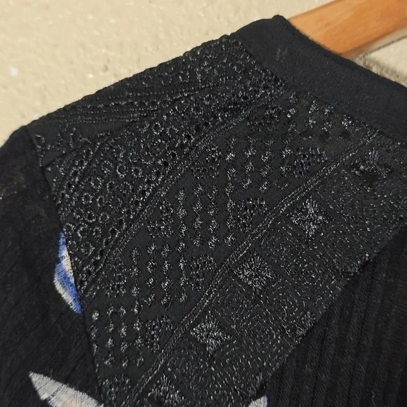 Lucky Brand Half Button Down Floral Print Top - Picture 6 of 7